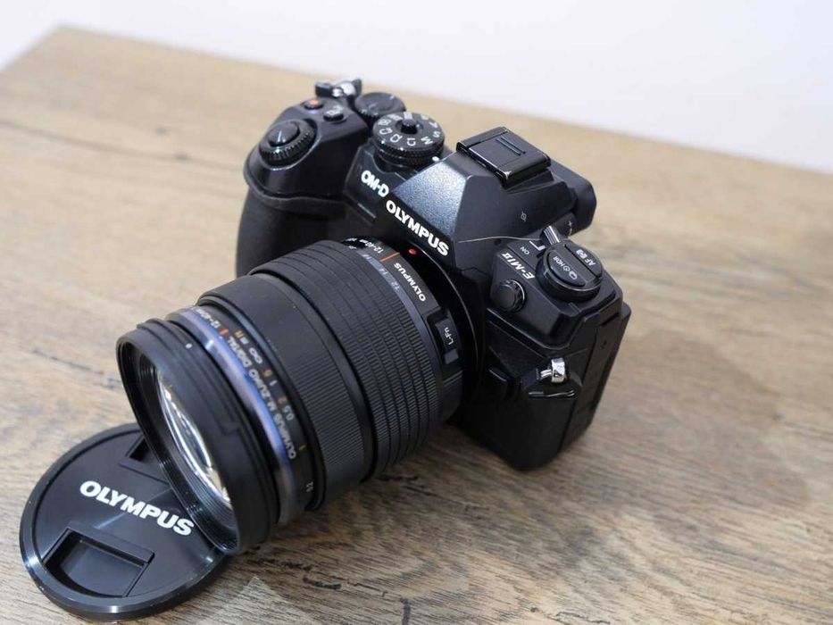 Olympus EM1 MKII kit Olympus M.Zuiko 12-40mm  f2.8 PRO