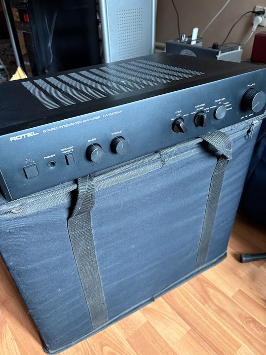 Amolificator Hifi Rotel