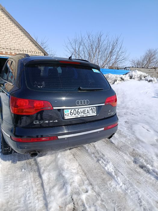 Кроссовер Ауди Ку 7