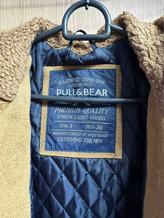 Geaca Pull and Bear S