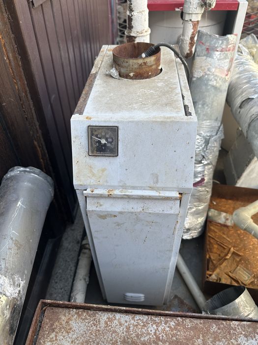 Продам два наполтных котла