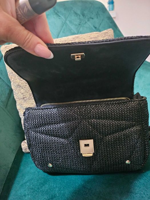 Малка дамска чантичка