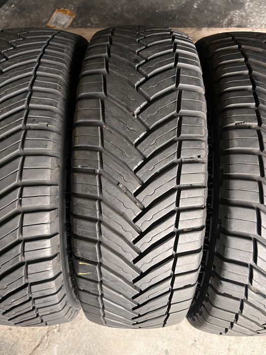 4 anvelope ca NOI 215/65/15 C , Michelin , 8.8 mm !