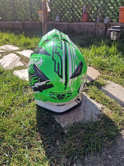 Детска мото каска