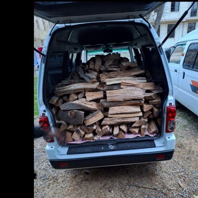 Утин сотилади олма  дарахтидан чиккан 50 кг копга солинган