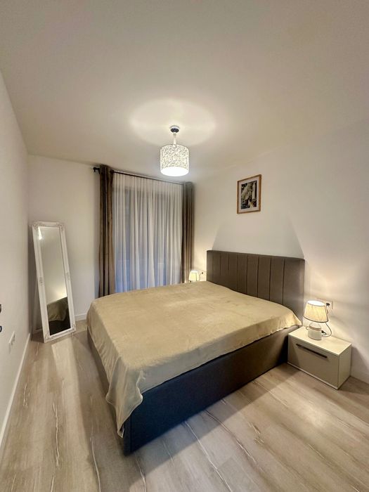 Prima inchiriere - apartament modern, curte proprie, parcare