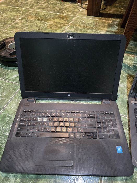 HP 250 G6 и G4 лаптопи за части