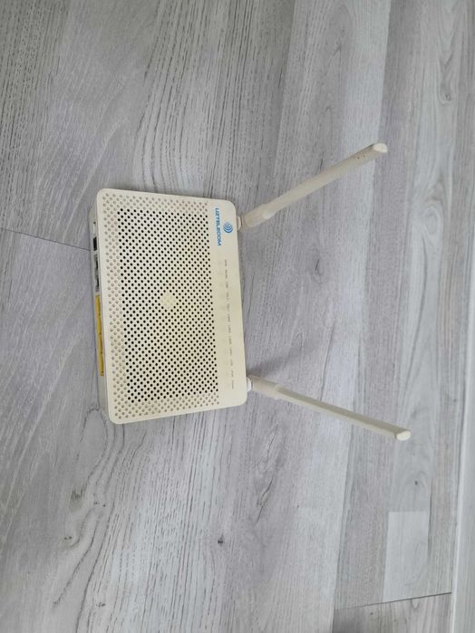 Продаю комплект Wi-Fi и GPON устройств роутер