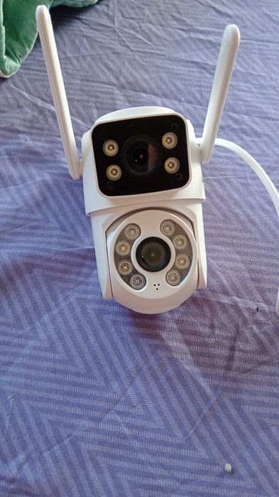 Vând camera de supraveghere video