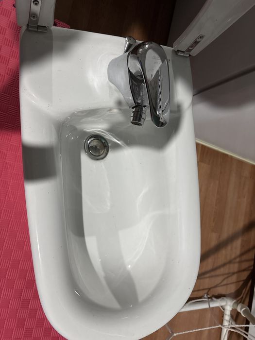 Продам биде б/у .