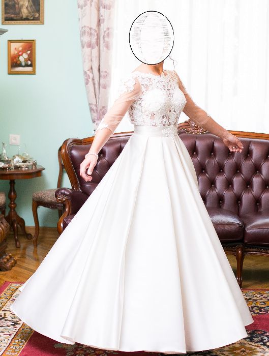 Rochie de mireasa din satin si dantela