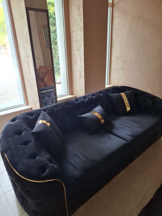 Голям масивен нов диван Честърфийлд 2м