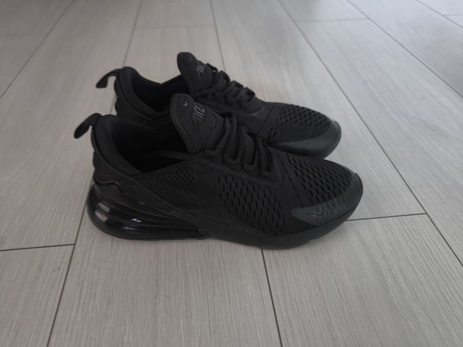 Nike Air Max 270