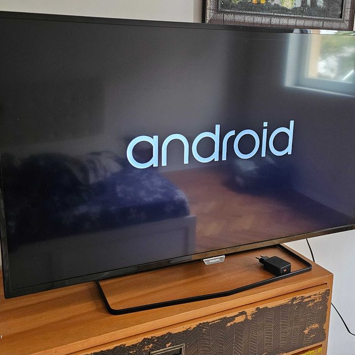 Телевизор Philips 42"