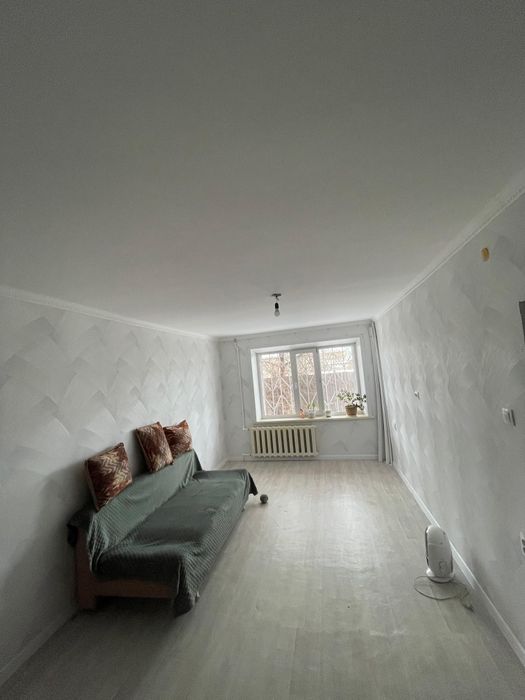 Сдам 3 комнатную квартиру в районе 4 школы ул.Киевская