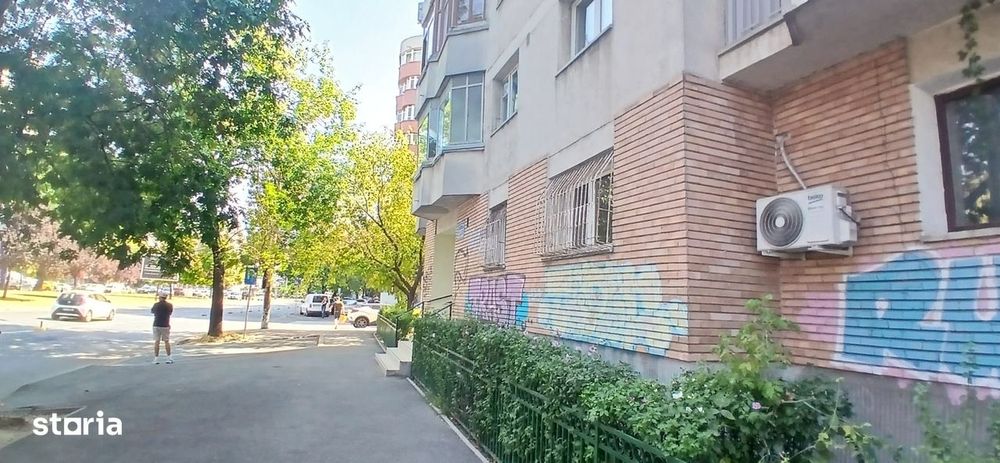Metrou Academia Militara, 2 camere decomandat, zona Panduri - Marriot