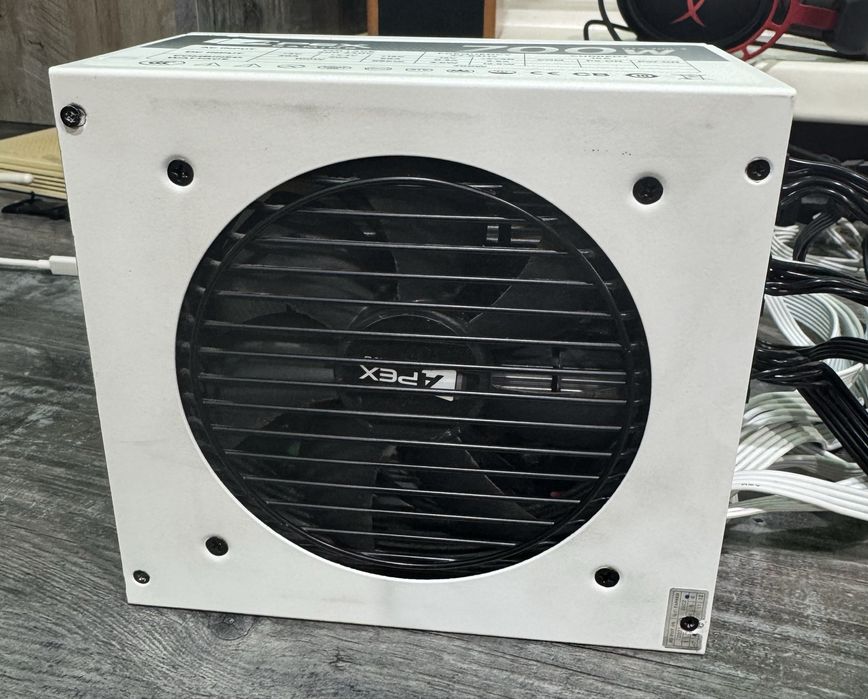 Блок питания apex gaming 700w