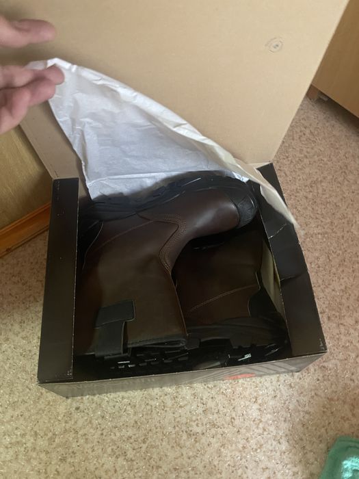 Продам спец обувь!