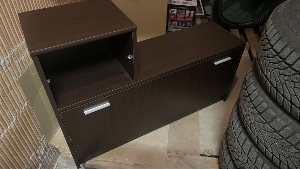 Шкаф за обувки.