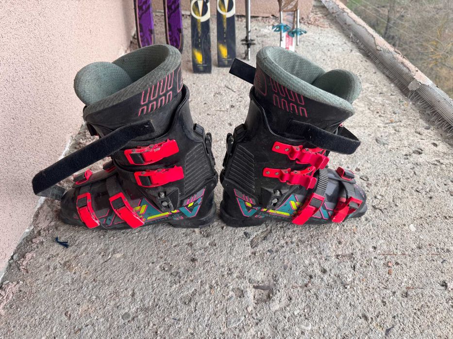 Продавам ски обувки 43-44