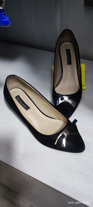 Женские туфельки