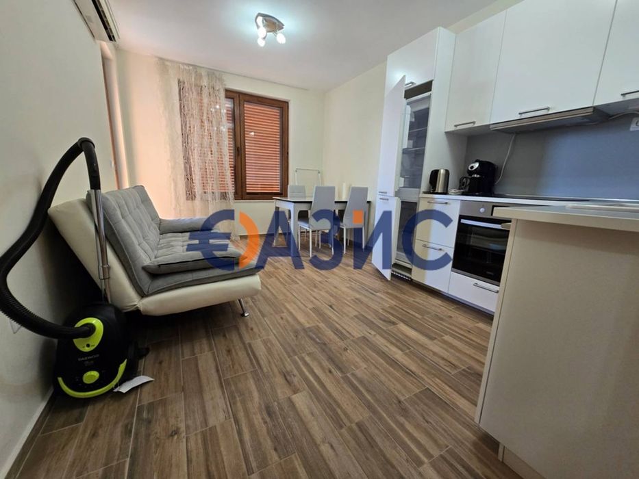 Продава се Тристаен апартамент в с. Равда, Област Бургас - 67 кв.м за 1269 €/кв.м - Снимка #1