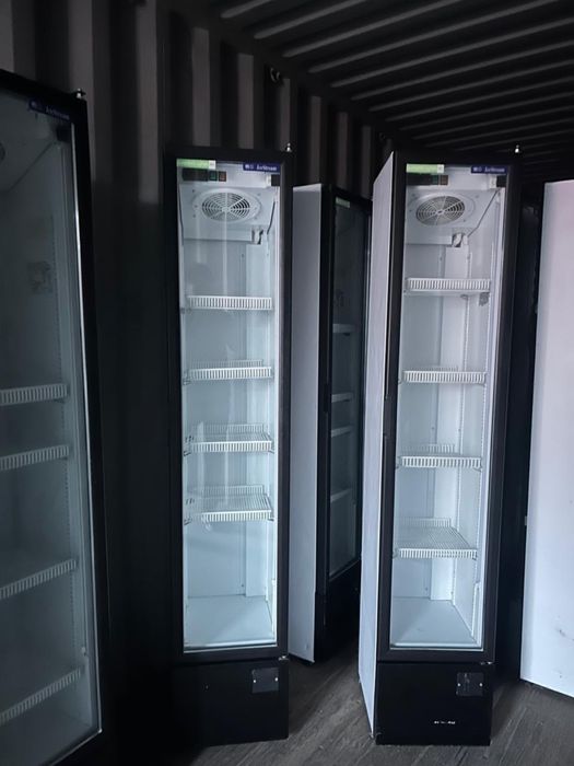 Продам втирнинный холодильник