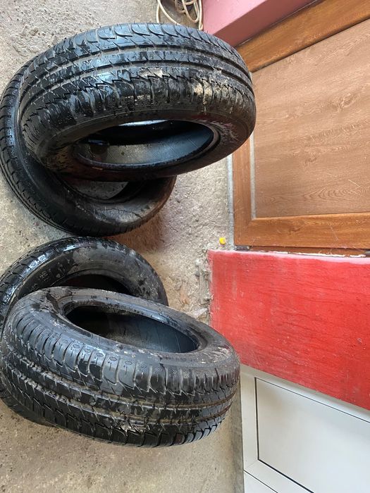 Гуми 195/65/R15 В добро състояние