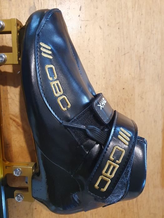 Ghete patinaj de viteza CBC onyx aproape noi marime 36 patine viteza