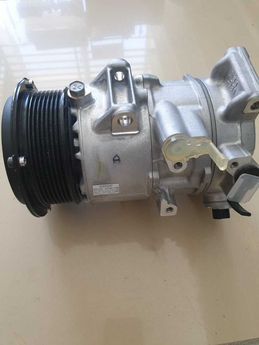 Компрессор кондиционера  DENSO   RAV 4
