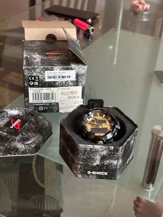 Часовник G-Shock