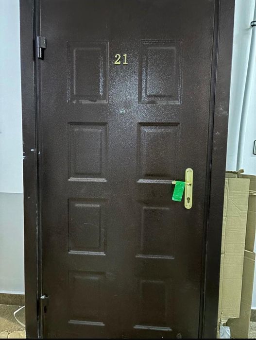 Продам дверь бу входная