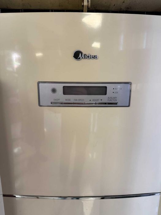 Колонен климатик MIDEA модел MFGA-24ARN1 24-ка