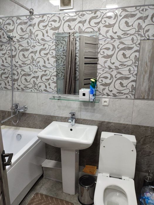 Аренда чиланзар 5.  Двух комнатная.  Балкон 2*6