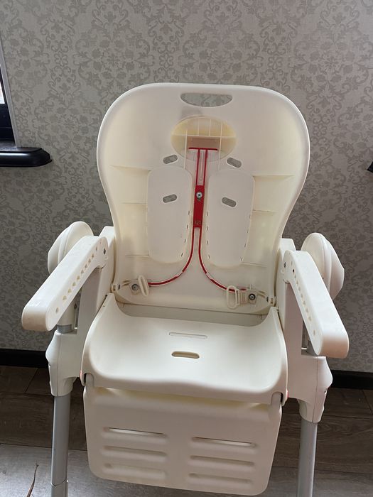 Chicco: Стульчик для кормления Polly