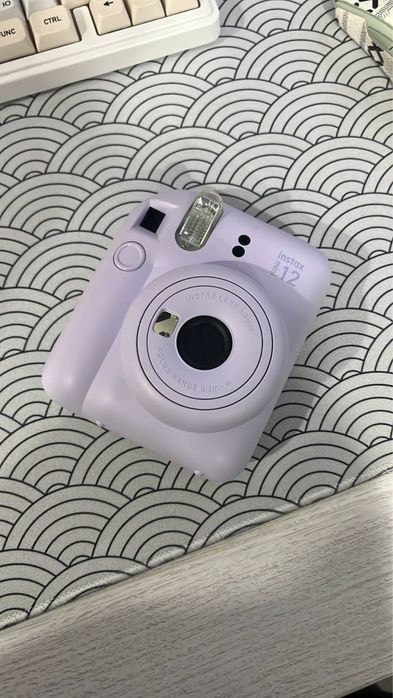 Фотоаппарат моментальной печати Instax mini 12
