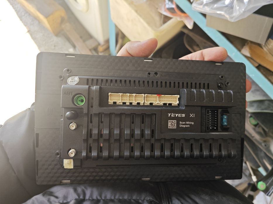 Продам автомагнитолу Teyes x1