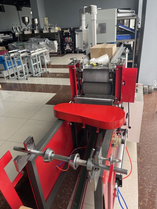 Автоматическое оборудование для производства бумажных салфеток (с сенс