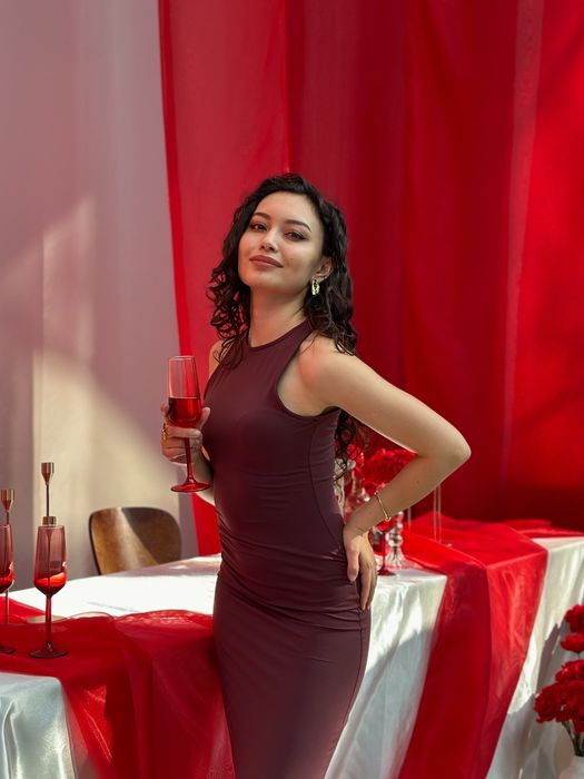 Элегантное облегающее платье