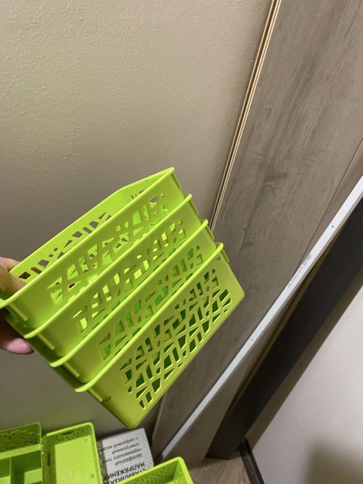 Корзины пластмассовые, разной формы