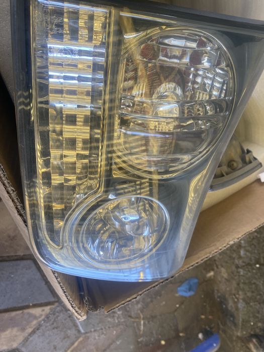 Продам комплект задних фар лексус rx 350