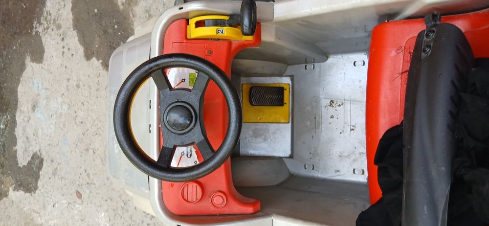 Болалар мошинаси, детская машина