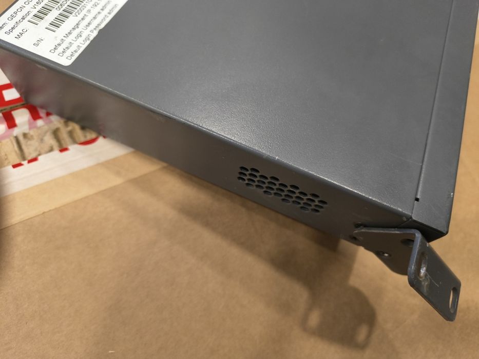 OLT V-SOL V1600D4-DP + 4 module EPON OLT PX20++ – set complet