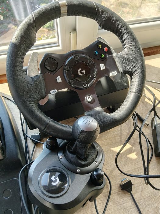 Продавам волан за игри Logitech g920 в много добро състояние