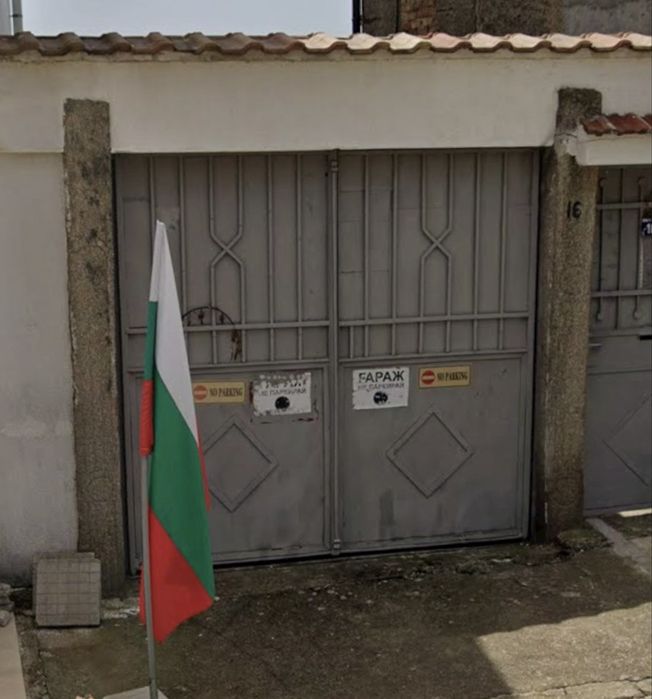 Гаражна врата метална масивна