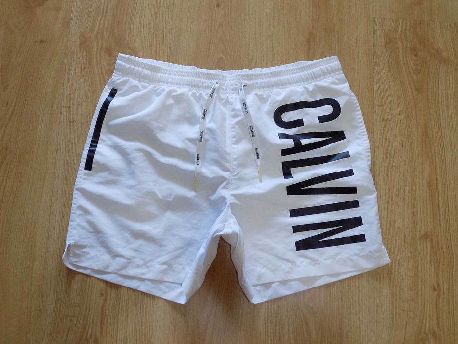 нови къси панталони tommy hilfiger/calvin klein шорти оригинални L/S