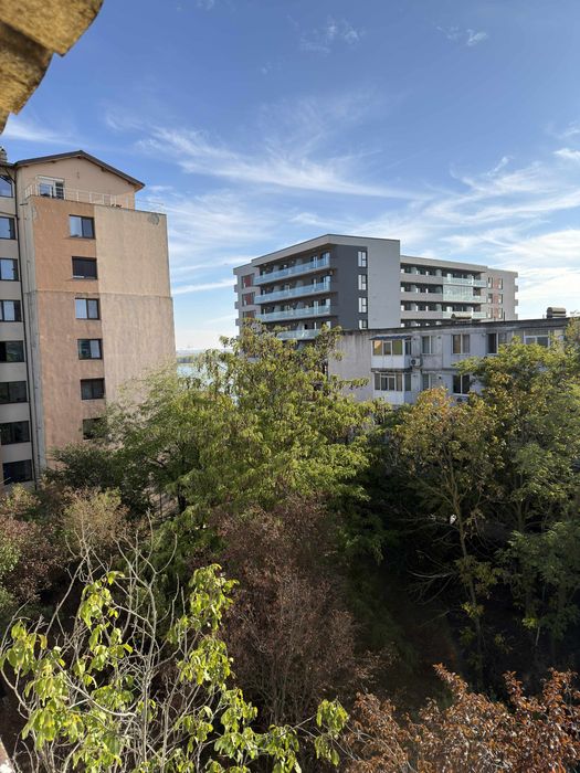 Apartament cu 2 camere.