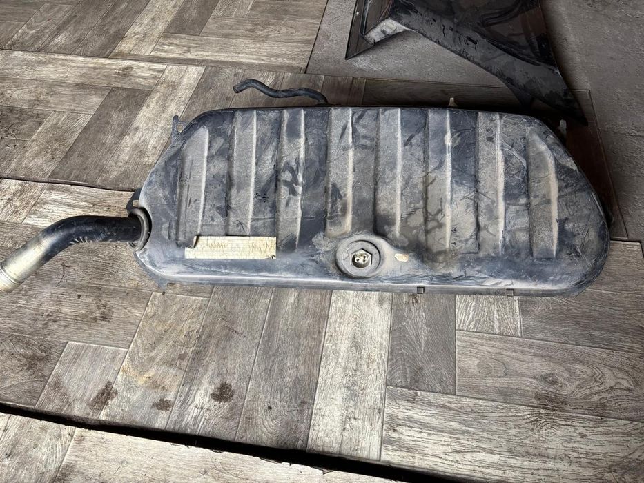 Продам багажник от мерседес 124