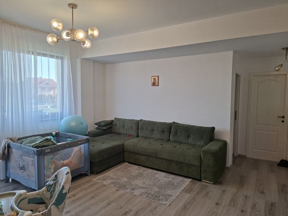 Vând apartament 2 camere