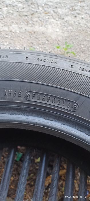 4 бр  гуми 235 55 17 Falken